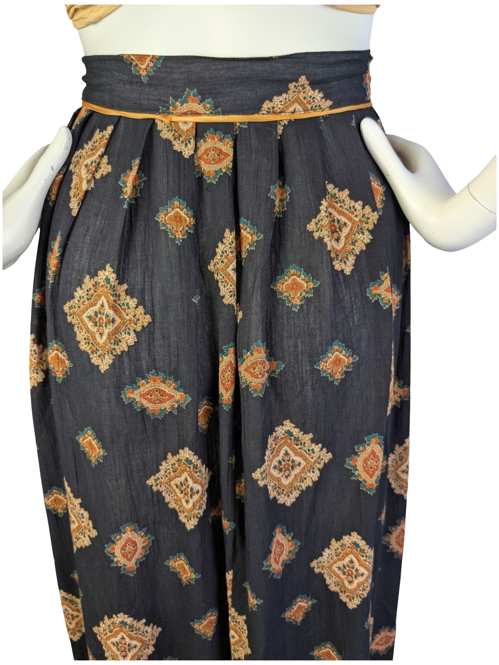 Vintage 90s Black Medallion Print Boho Midi Skirt High Waist Size 14 - Picture 6 of 8
